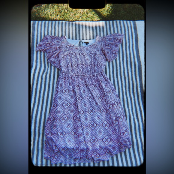 Torrid Berry Floral medallion chiffon dress RARE SOLD - Picture 2 of 7